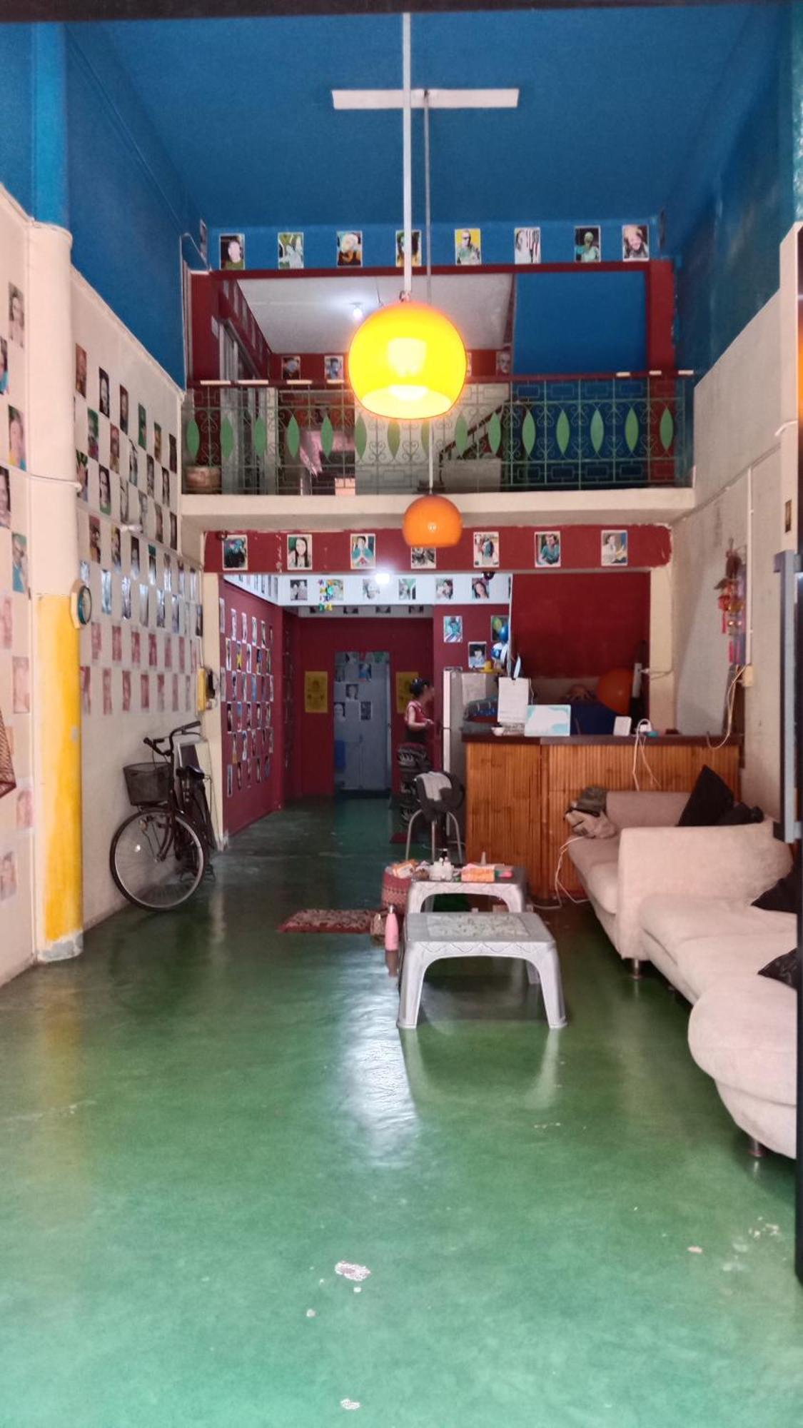 Banphe​ Hostel Eksteriør bilde